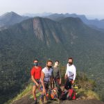 Leleo, Lucinha, Kyra e Paula, no "lombo" do Escalavrado onde fizemos a parada final